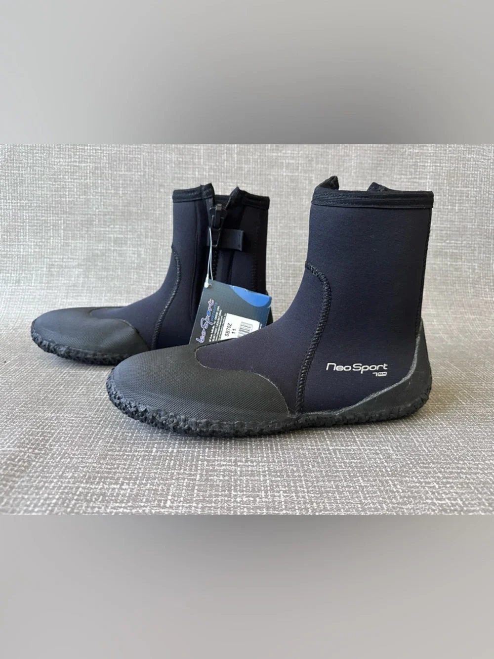 NeoSport 7mm Hi-Top Wetsuit Dive Boots Black Men’s 11 Women’s 12 Zip NWT